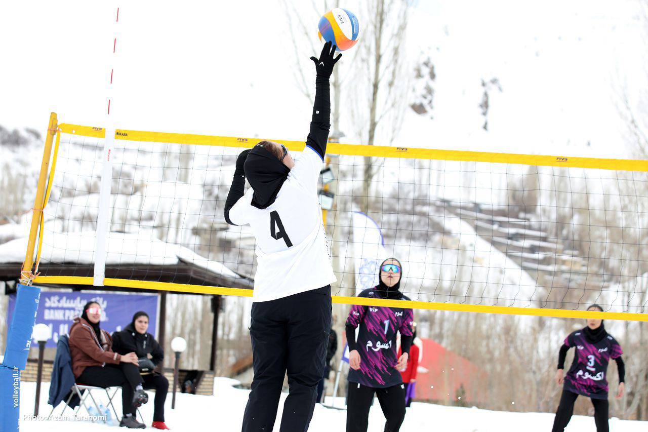 هتل بزرگ گاجره میزبان دومین دوره تور ملی والیبال برفی بانوان ایران